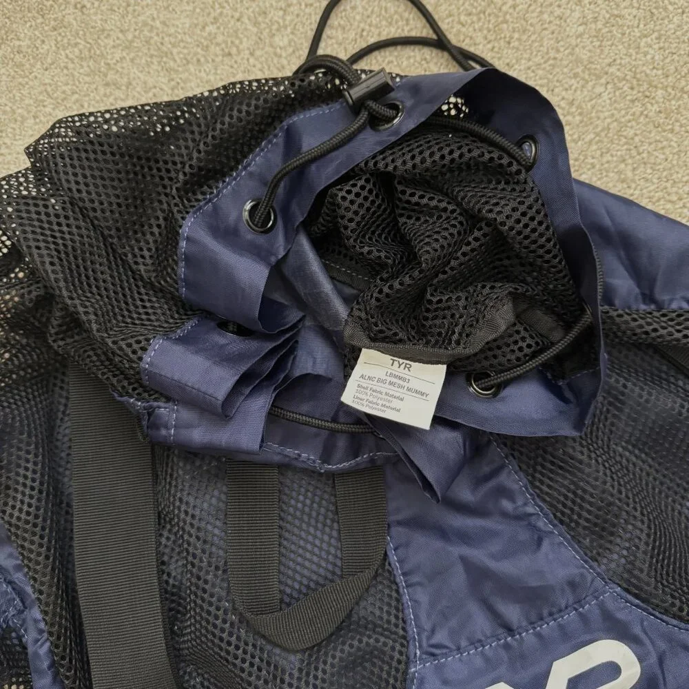 TYR Big Mesh Mummy Backpack 40L Black Zip Pocket swim - Picture 6 of 7